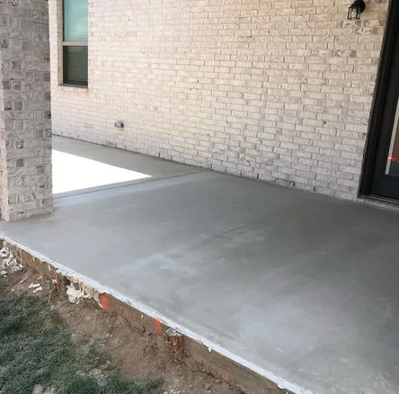 Saw-cut detail on a decorative concrete restoration job in Seattle, WA