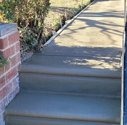 Residential Sidewalk Repair fresh pour and finish, Seattle project
